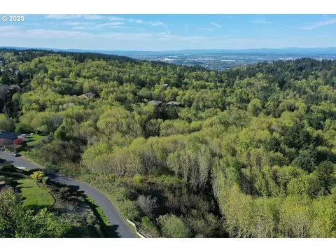 NW Ramsey Crest Dr, Portland, OR 97229