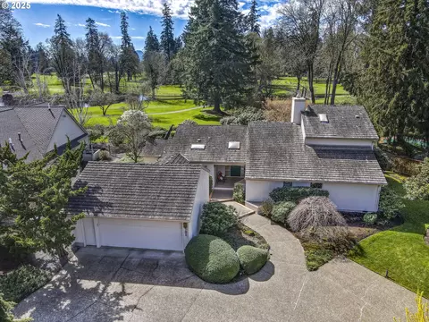 721 Spyglass Dr, Eugene, OR 97401