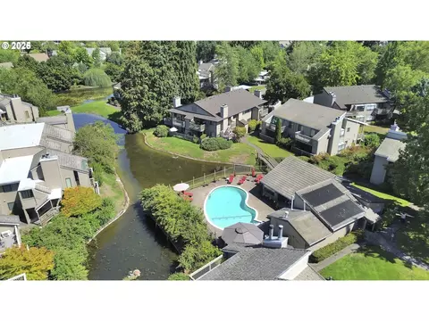 View/Area - 1986 Lake Isle Dr, Eugene, OR 97401 photo 1 of 2