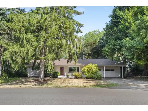 6731 SE Maplehurst Rd, Milwaukie, OR 97222