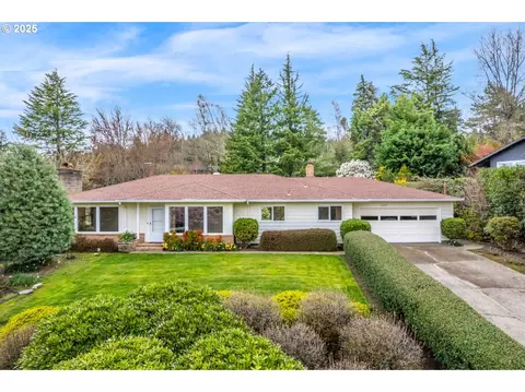 3935 SW Jerald Ct, Portland, OR 97221