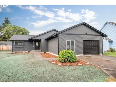 2421 Hickory Ave, Longview, WA 98632