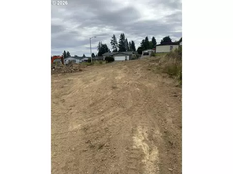 664 Boulder Loop, Creswell, OR 97426 photo 2