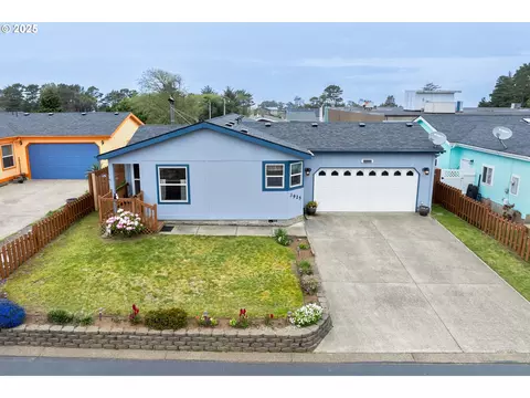 3925 Summit Ridge Cir, Depoe Bay, OR 97341