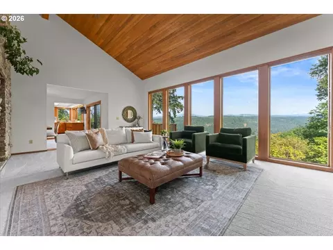 Living - 7428 SE Cottrell Rd, Gresham, OR 97080 photo 2 of 5