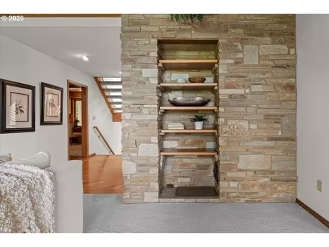 Entry Way - 7428 SE Cottrell Rd, Gresham, OR 97080 photo 1 of 3