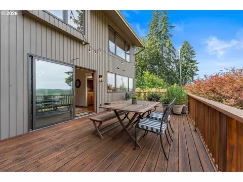 Exterior - 7428 SE Cottrell Rd, Gresham, OR 97080 photo 2 of 10