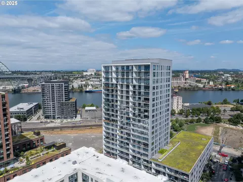 1150 NW Quimby St #1712, Portland, OR 97209