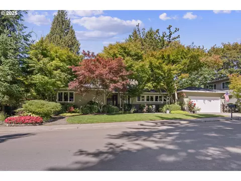 1847 Woodland Ter, Lake Oswego, OR 97034