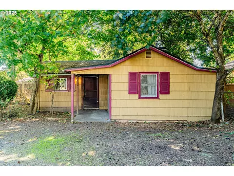 11126 SE Boise St, Portland, OR 97266