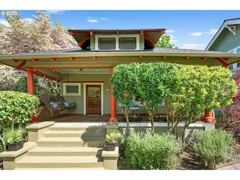 2214 SE 34th Ave, Portland, OR 97214