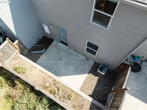 Exterior - 2330 Willamette St, Eugene, OR 97405 photo 11 of 11