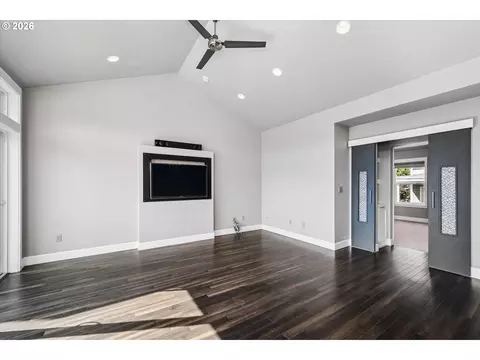 Living - 2330 Willamette St, Eugene, OR 97405 photo 3 of 7