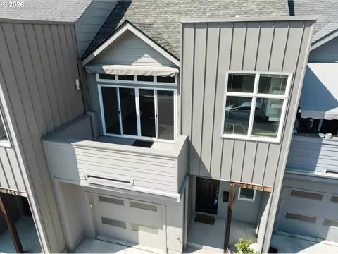 Exterior - 2330 Willamette St, Eugene, OR 97405 photo 10 of 11