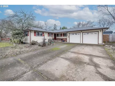 1610 Downing Dr, Lebanon, OR 97355