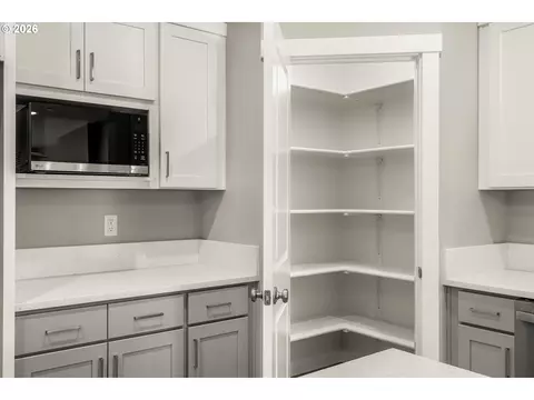 165 NW Mawrcrest Ave, Gresham, OR 97030 photo 7
