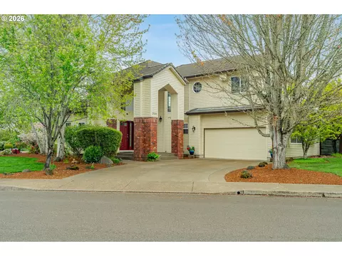 2520 NW Pinehurst Dr, Mcminnville, OR 97128