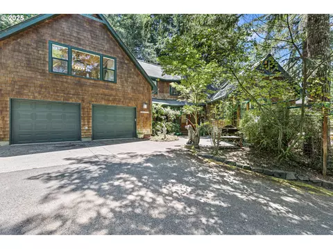 28072 Briggs Hill Rd, Eugene, OR 97405