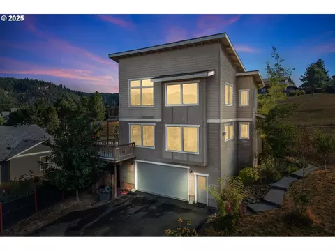 646 NW Sundown Ln, White Salmon, WA 98672