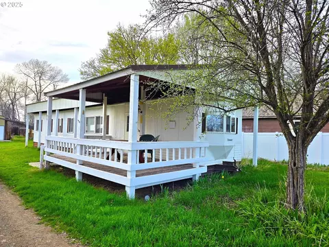 611 S Ingle St, Mount Vernon, OR 97865
