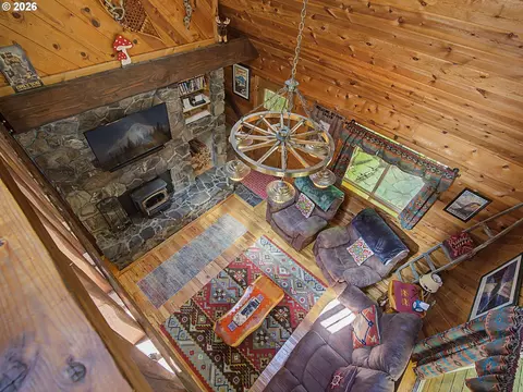 Living - 72410 E Smith Loop, Rhododendron, OR 97049 photo 5 of 5