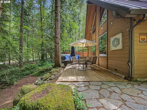 Exterior - 72410 E Smith Loop, Rhododendron, OR 97049 photo 5 of 14