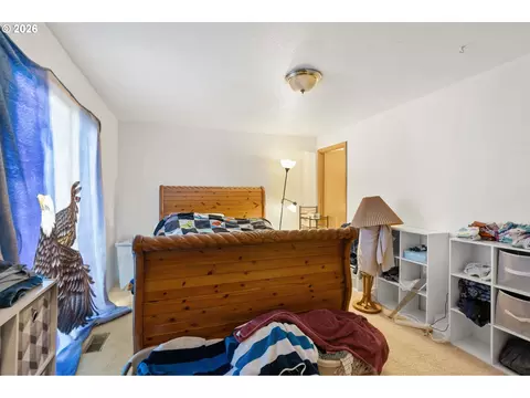 Bedroom - 1109 SW Nye Ave, Pendleton, OR 97801 photo 1 of 3