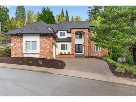 9149 NW Mckenna Dr, Portland, OR 97229