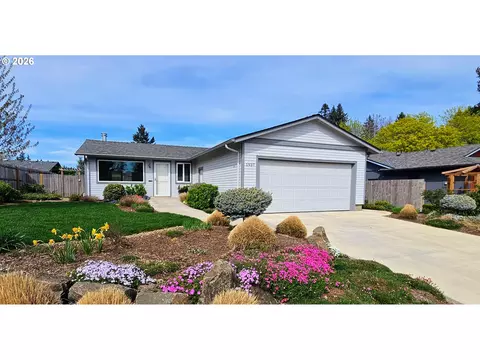 1937 Fieldcrest Ct, Salem, OR 97306