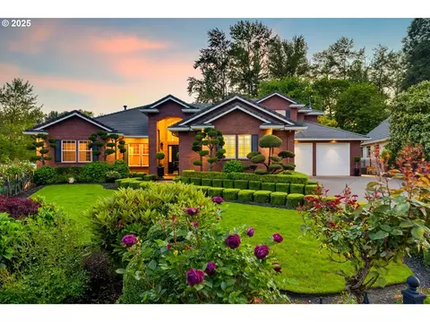 613 Shoreline Way, Eugene, OR 97401