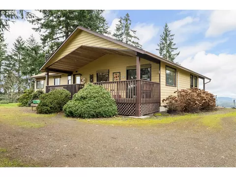 864 Larkspur Ln, Oakland, OR 97462