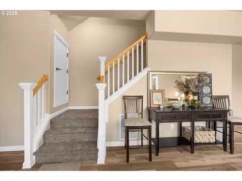 Entry Way - 5214 Wedgewood Loop, Newberg, OR 97132 photo 6 of 6
