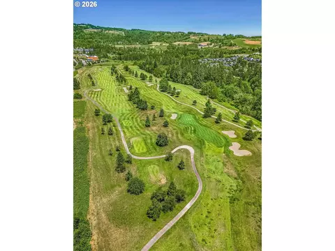 View/Area - 5214 Wedgewood Loop, Newberg, OR 97132 photo 1 of 7
