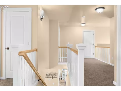 Entry Way - 5214 Wedgewood Loop, Newberg, OR 97132 photo 4 of 6