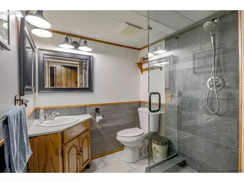 Bath - 22041 SE 442nd Ave, Sandy, OR 97055 photo 1 of 3