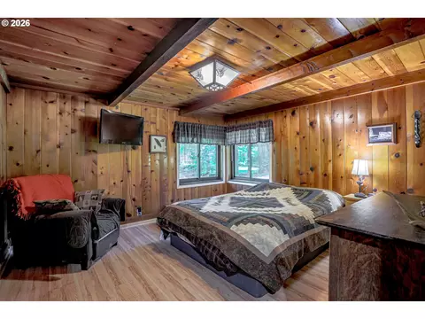 Bedroom - 22041 SE 442nd Ave, Sandy, OR 97055 photo 1 of 3
