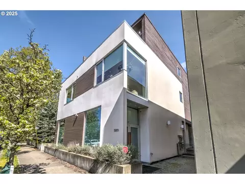 5226 N Williams Ave, Portland, OR 97217
