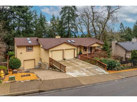 2323 W 28th Ave, Eugene, OR 97405