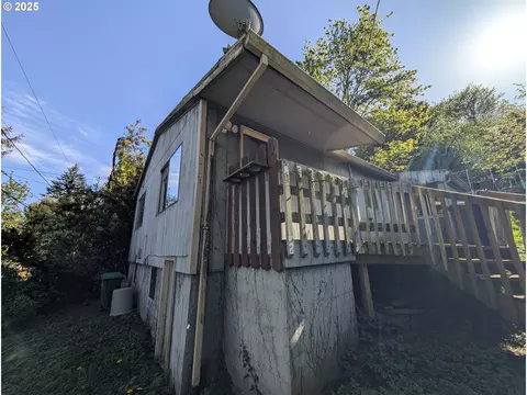 10539 NW 3rd St, Portland, OR 97231