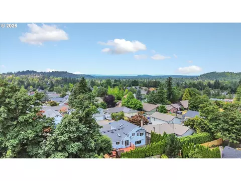 View/Area - 2474 SW Willowbrook Ave, Gresham, OR 97080 photo 2 of 7