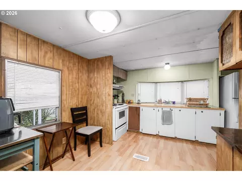 5335 Main St #7, Springfield, OR 97478 photo 8