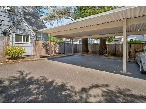 Exterior - 654 Cherry Dr #1, Eugene, OR 97401 photo 6 of 8