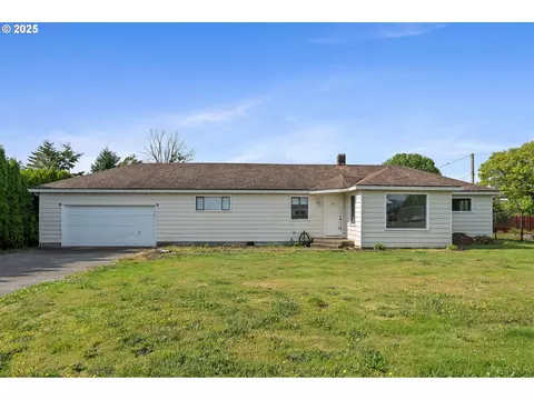 5107 Kenway Dr, Tillamook, OR 97141