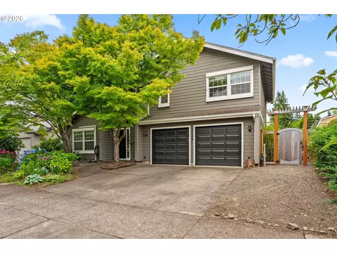 2540 Snelling Dr, Eugene, OR 97408