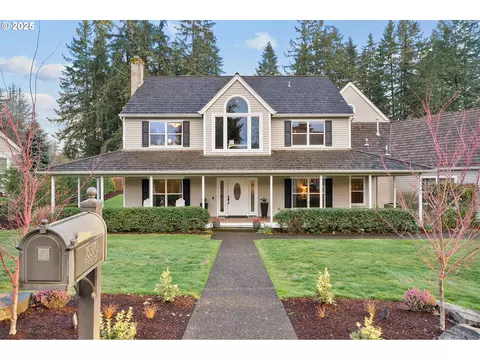 16370 SW Rhus Ct, Portland, OR 97224
