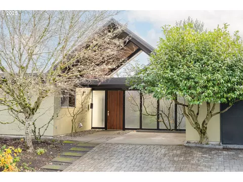2720 NW Forest Ave, Beaverton, OR 97006