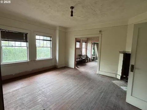 240 SE Davis St, Mcminnville, OR 97128
