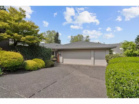31615 SW Village Crest Ct, Wilsonville, OR 97070