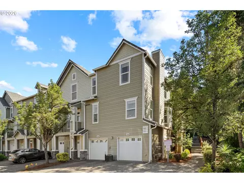 3880 Summerlinn Dr, West Linn, OR 97068