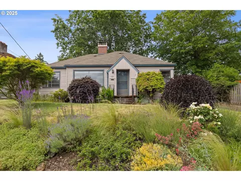 4621 NE 37th Ave, Portland, OR 97211